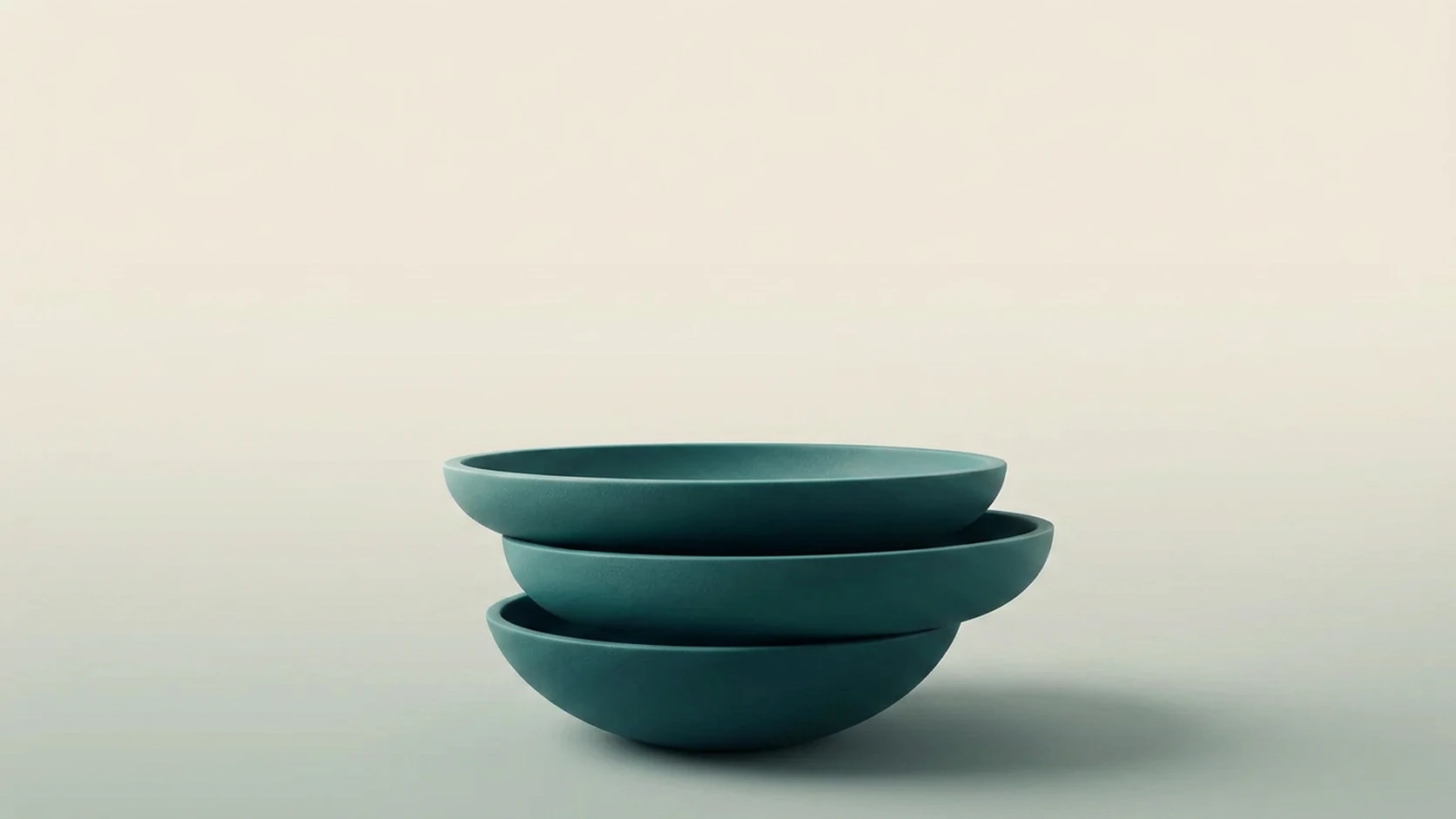 Abstrakte Illustration dreier gestaffelter, plastisch geformter Auffangebenen unterschiedlicher Tiefe.